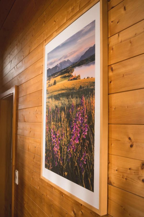 Naturnahes Familienchalet Mit Garten - Wifi - Netflix - Nur 15 Minuten Vom Chiemsee Und 35 Minuten Von Muenchen Entfernt Vogtareuth Exteriör bild