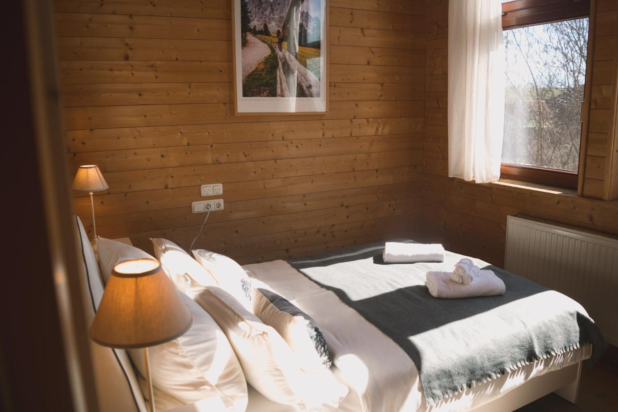 Naturnahes Familienchalet Mit Garten - Wifi - Netflix - Nur 15 Minuten Vom Chiemsee Und 35 Minuten Von Muenchen Entfernt Vogtareuth Exteriör bild